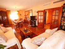 Reventa - Villa -
Purias