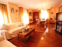 Reventa - Villa -
Purias