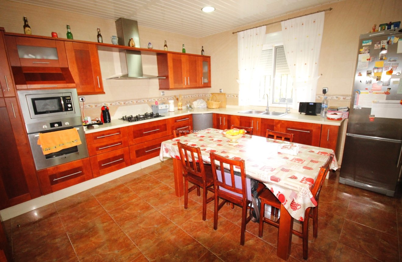 Reventa - Villa -
Purias