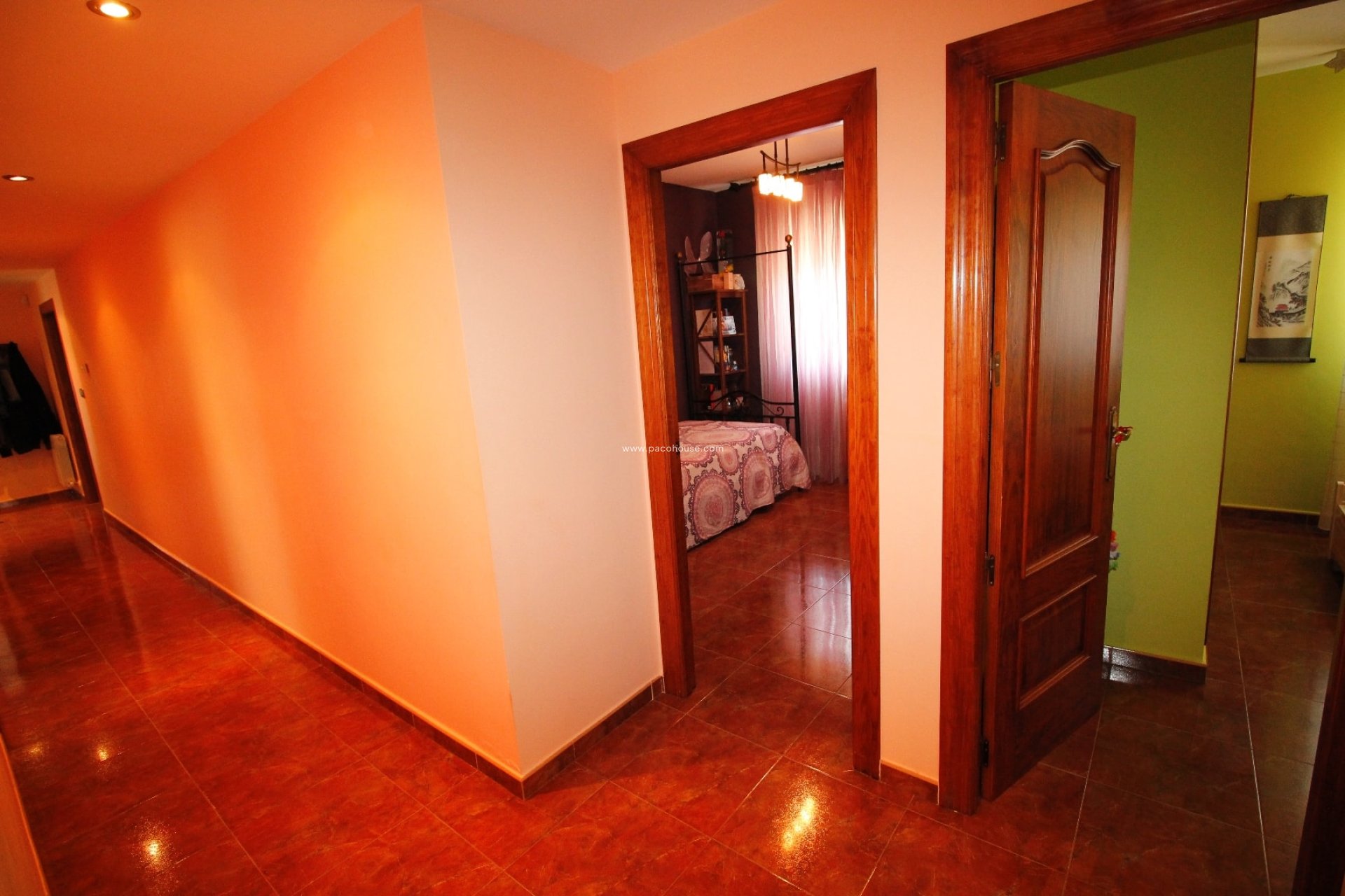 Reventa - Villa -
Purias