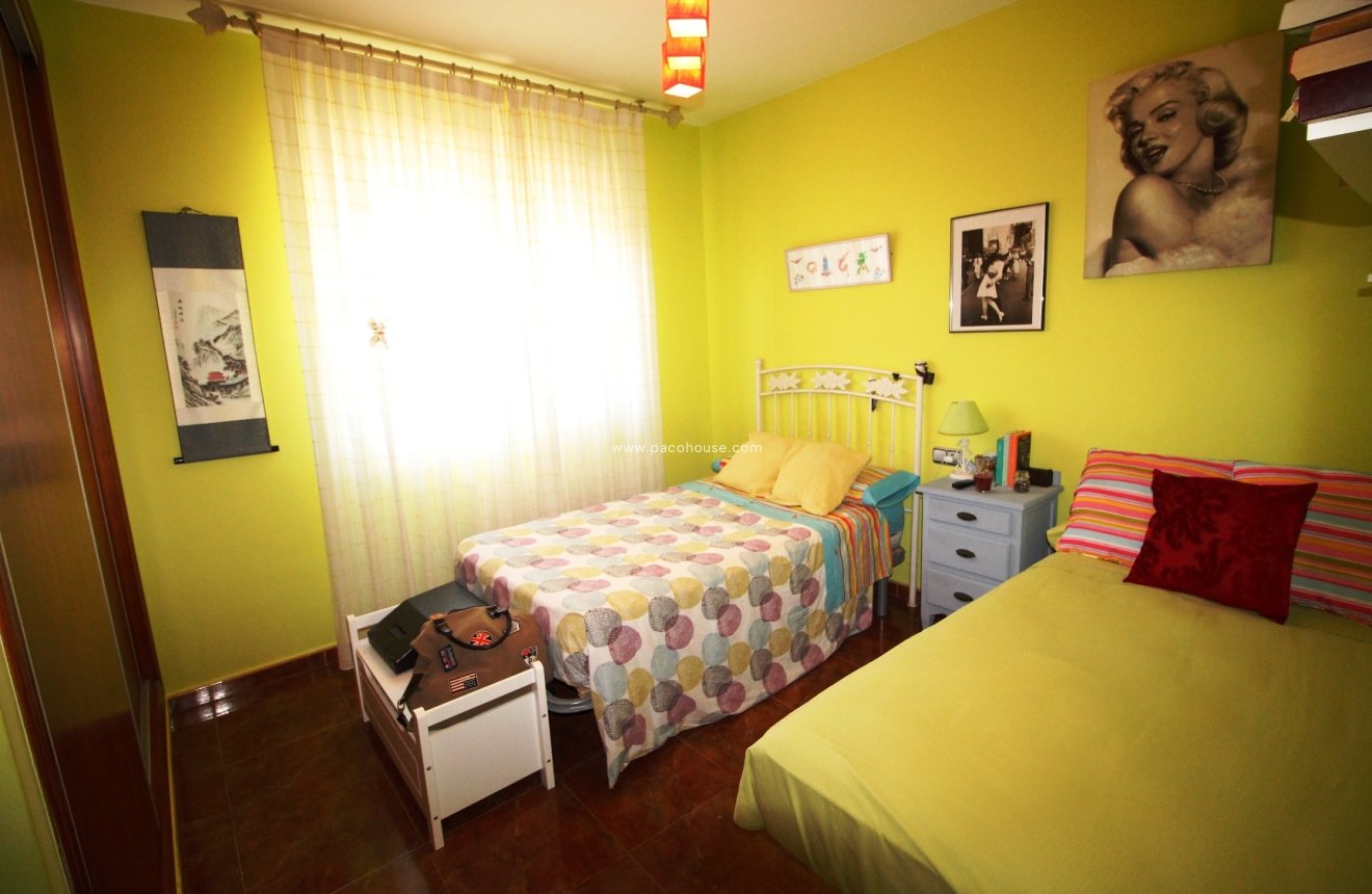 Reventa - Villa -
Purias