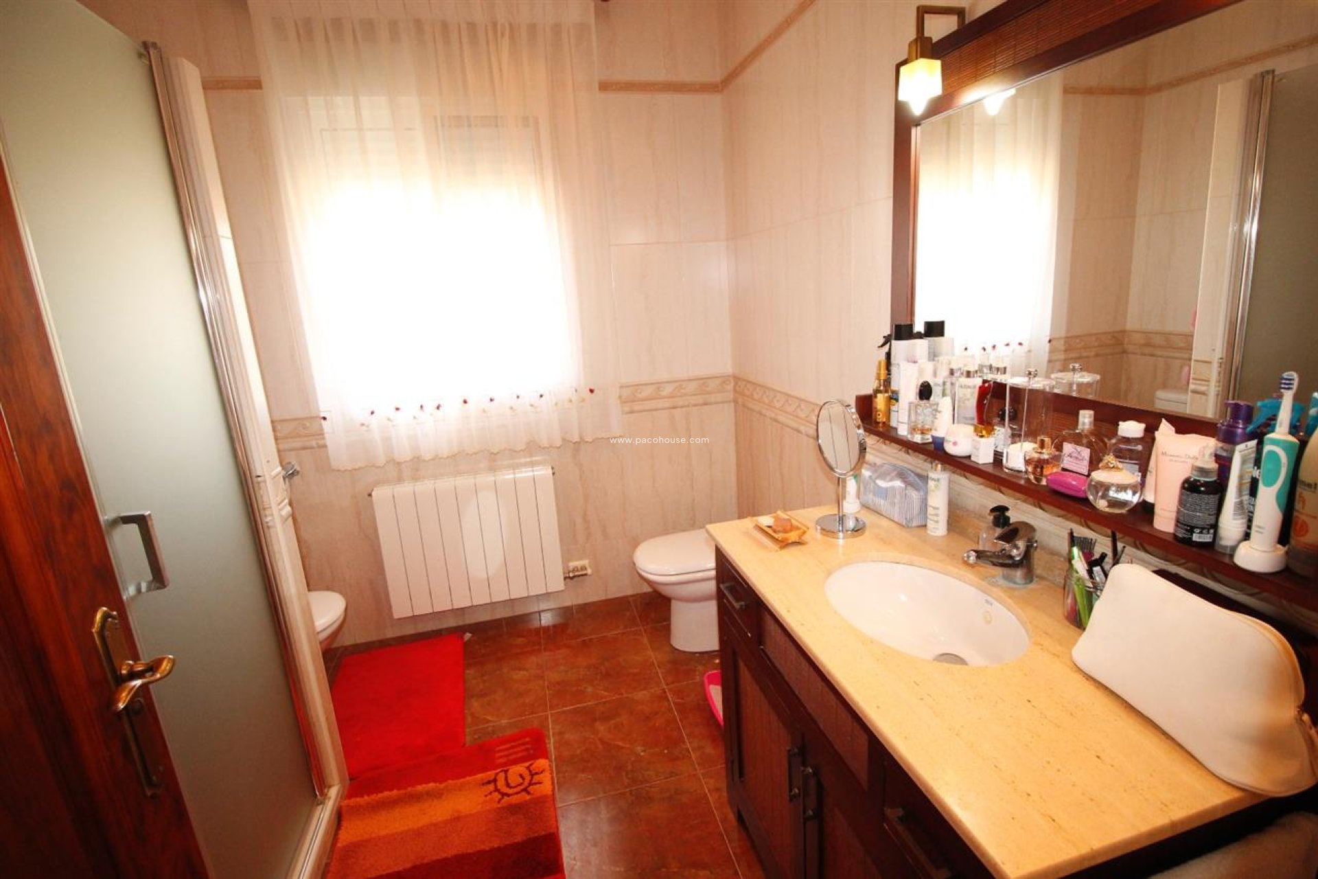 Reventa - Villa -
Purias