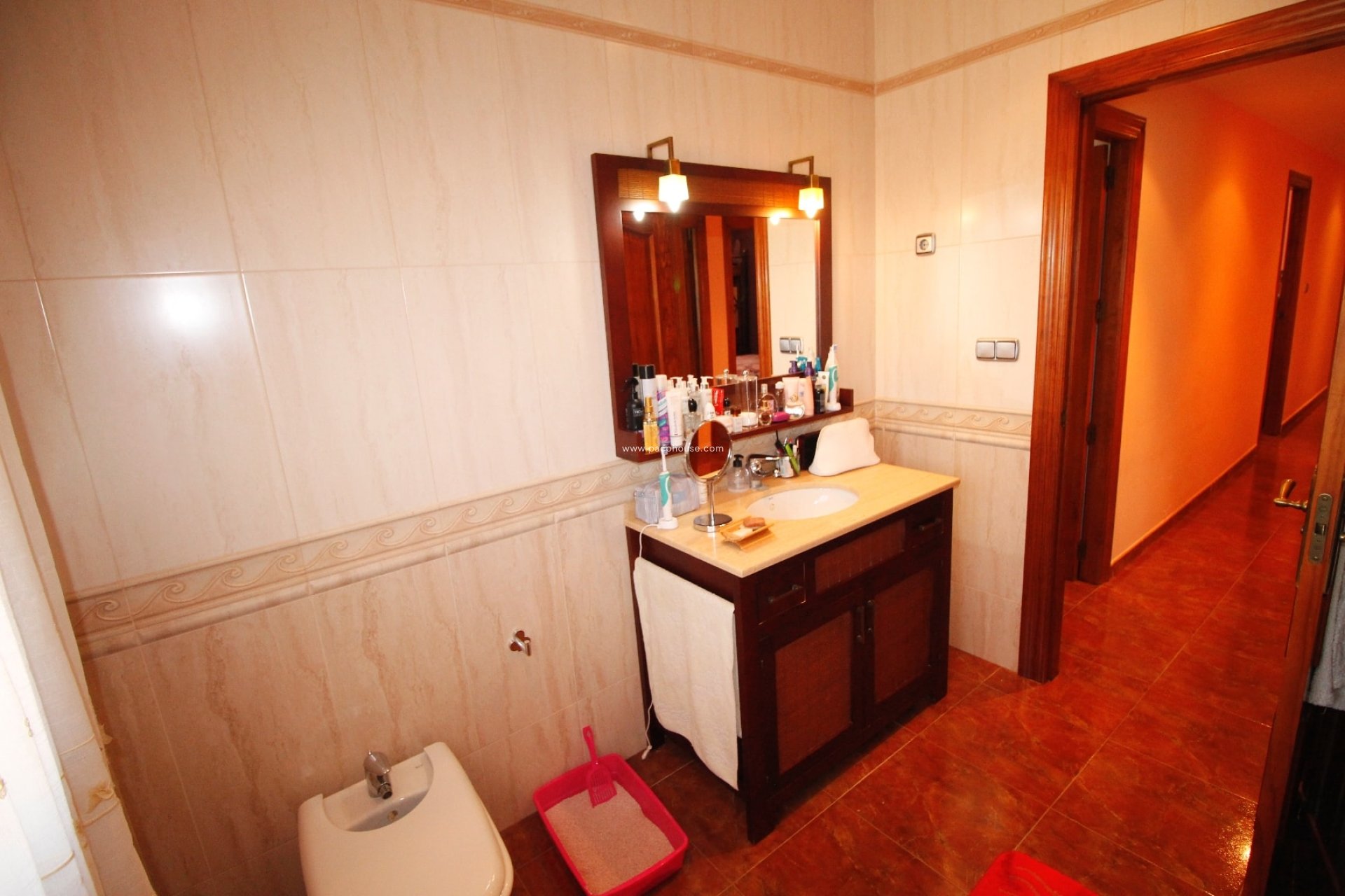 Reventa - Villa -
Purias