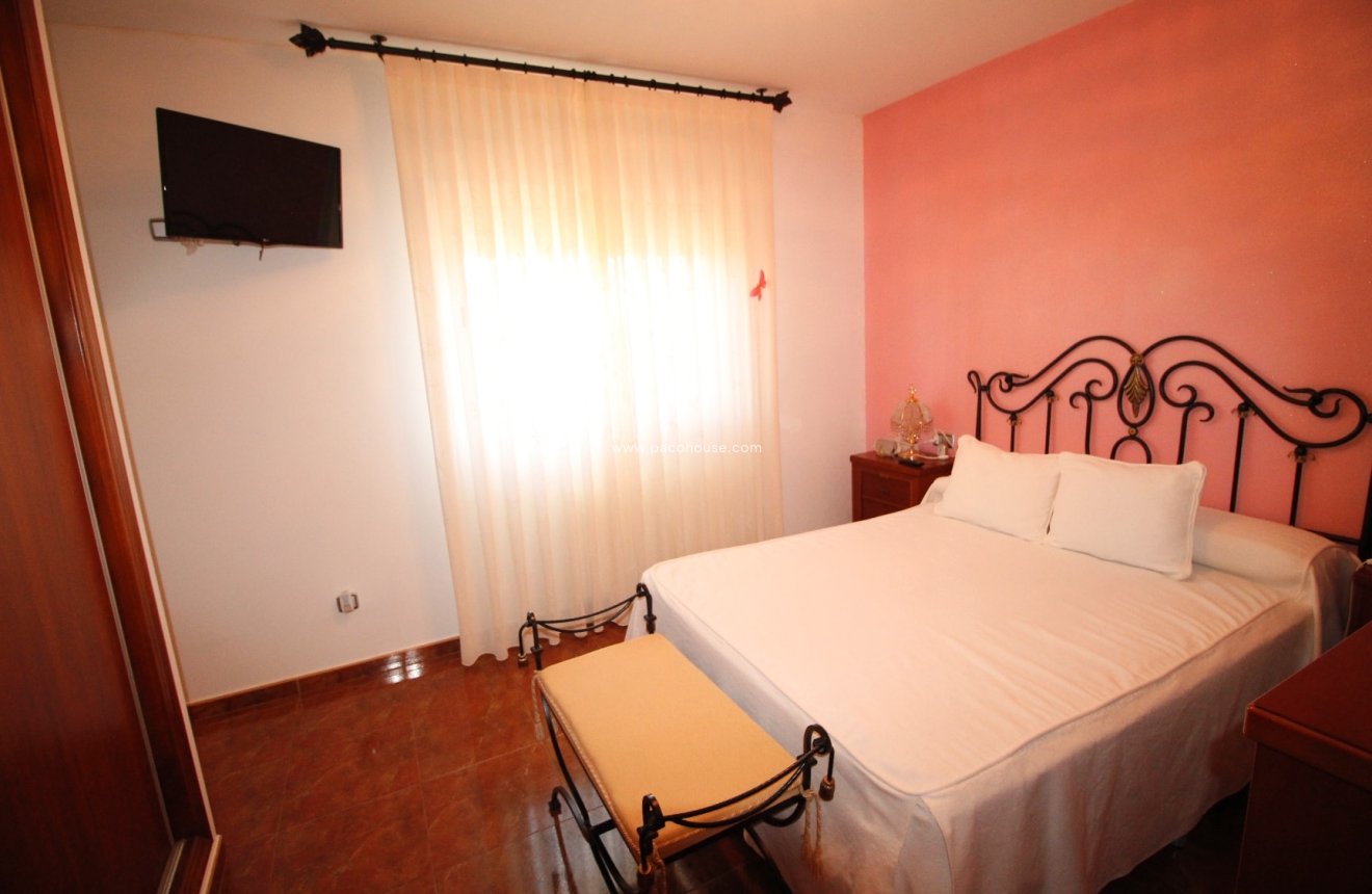 Reventa - Villa -
Purias