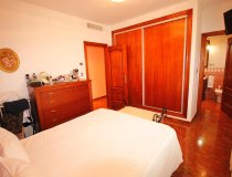 Reventa - Villa -
Purias