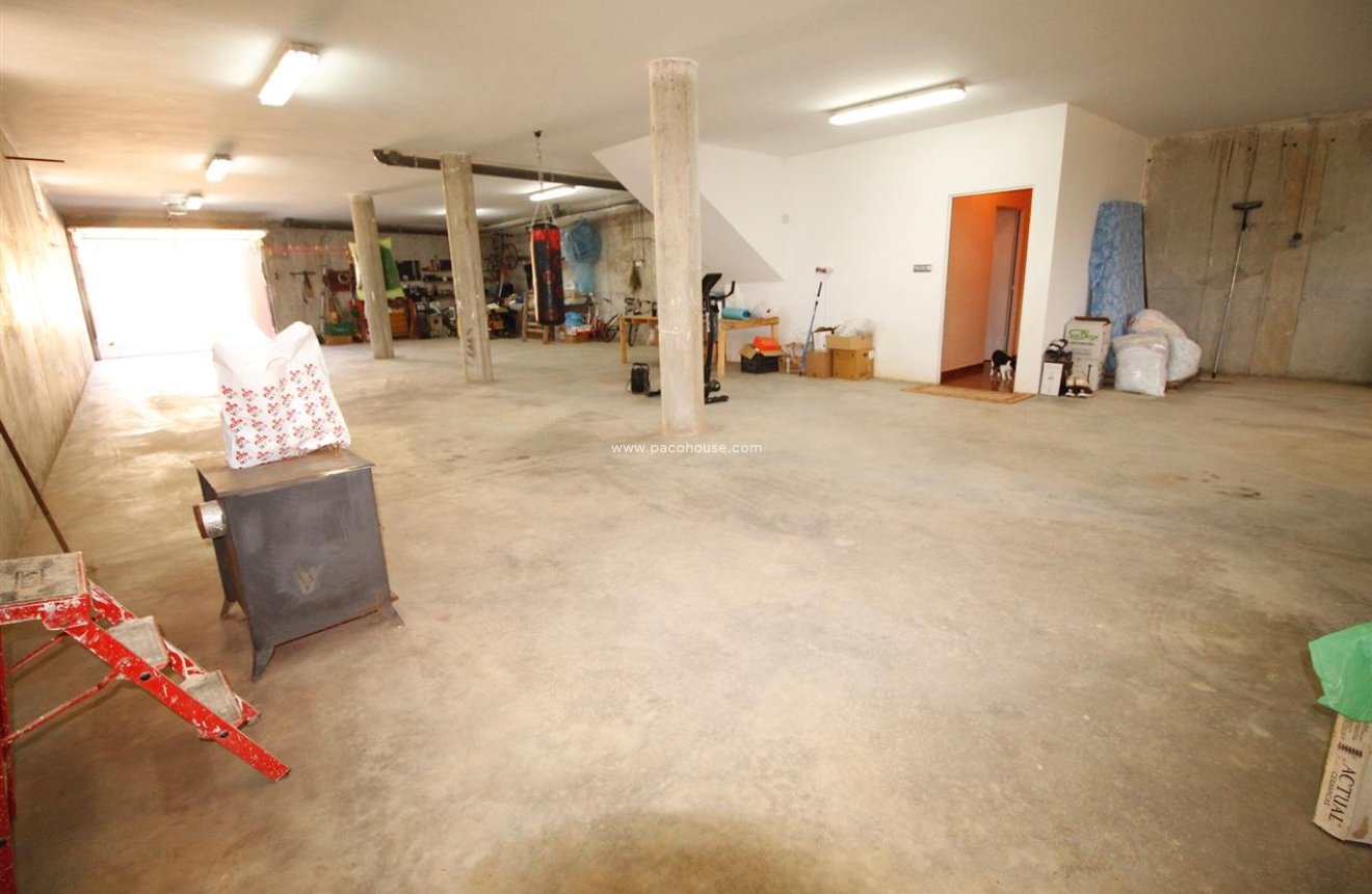 Reventa - Villa -
Purias