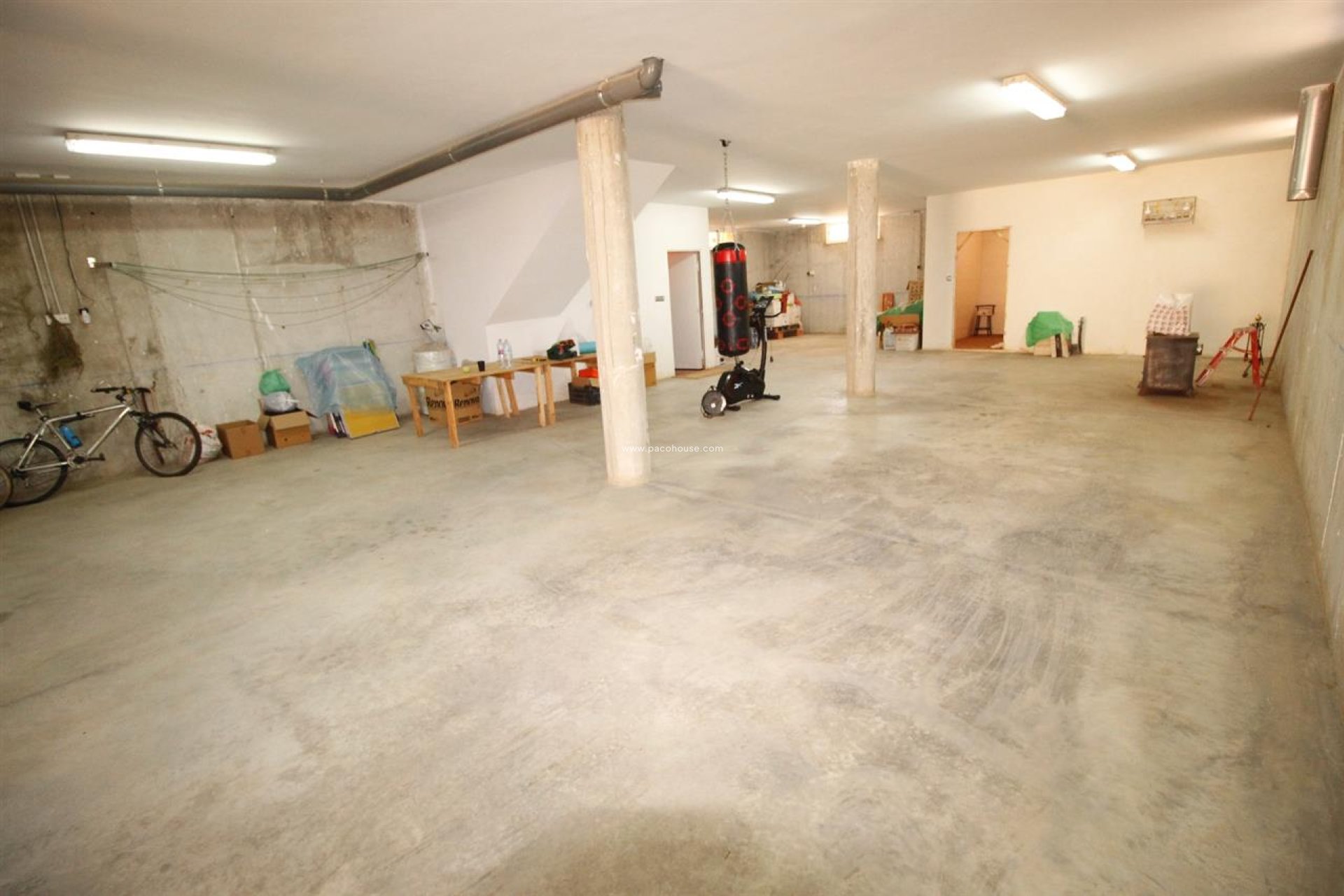 Reventa - Villa -
Purias