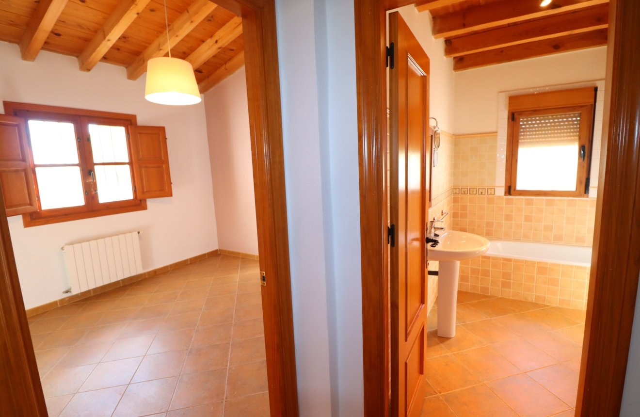 Reventa - Villa -
Velez-Blanco