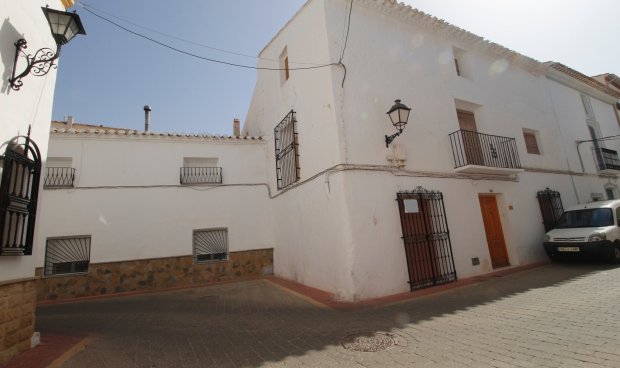 Town House - Resale - Velez-Blanco -
                Velez-Blanco