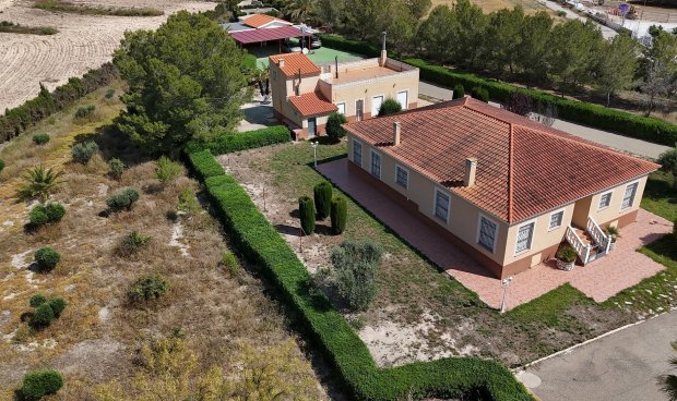 Villa - Reventa - Lorca -
                Lorca