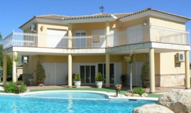 Villa - Reventa - Lorca -
                Lorca