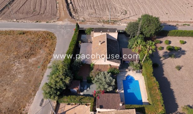 Reventa - Country House -
Purias