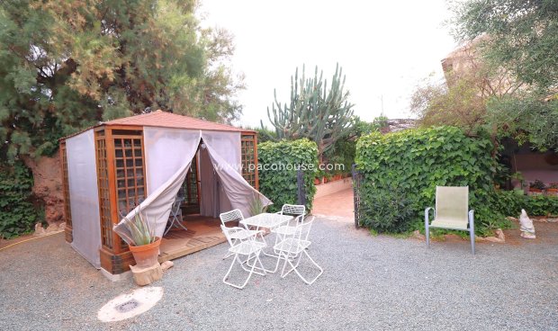 Reventa - Country House -
Purias