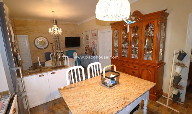 Reventa - Country House -
Purias