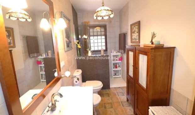 Reventa - Country House -
Purias