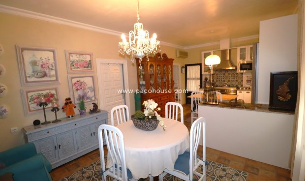 Reventa - Country House -
Purias