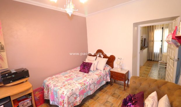 Reventa - Country House -
Purias