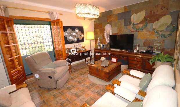 Reventa - Country House -
Purias