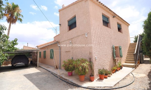 Reventa - Country House -
Purias