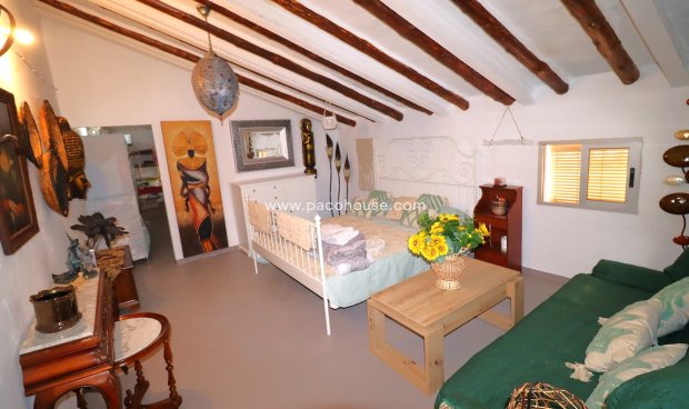 Reventa - Country House -
Purias