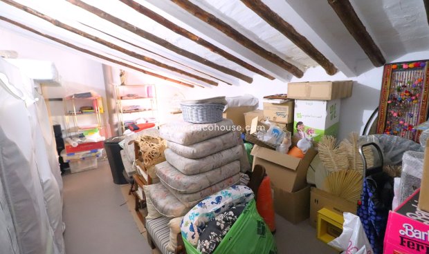 Reventa - Country House -
Purias