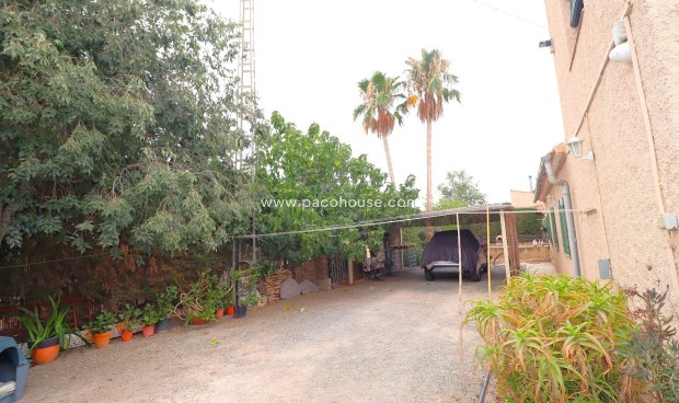 Reventa - Country House -
Purias