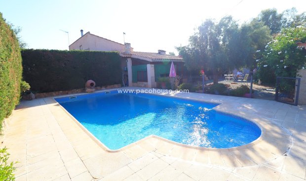 Reventa - Country House -
Purias