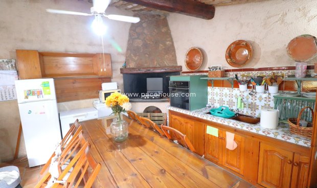 Reventa - Country House -
Purias