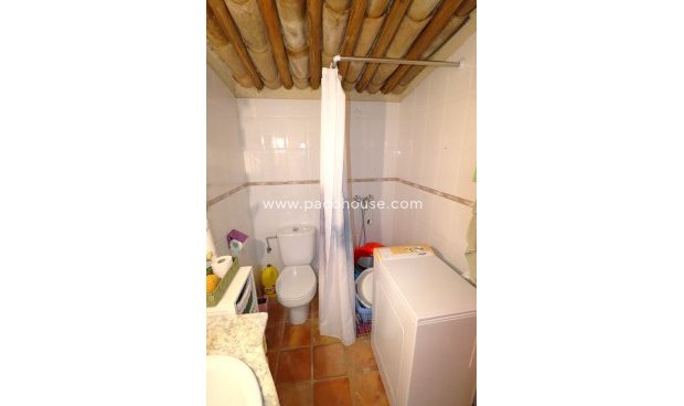 Reventa - Country House -
Purias