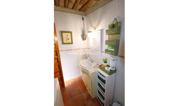 Reventa - Country House -
Purias