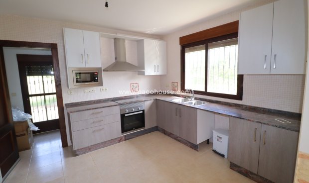 Reventa - Villa -
La Parroquia