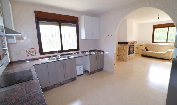 Reventa - Villa -
La Parroquia