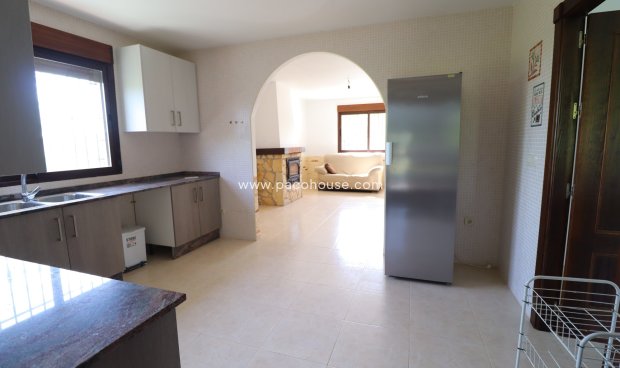 Reventa - Villa -
La Parroquia