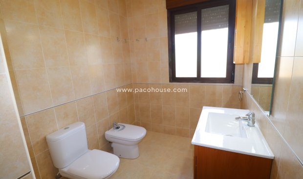 Reventa - Villa -
La Parroquia