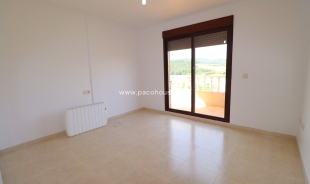 Reventa - Villa -
La Parroquia