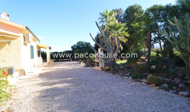 Resale - Country House -
Lorca