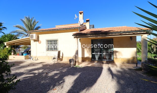 Resale - Country House -
Lorca
