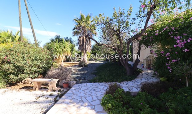 Resale - Country House -
Lorca