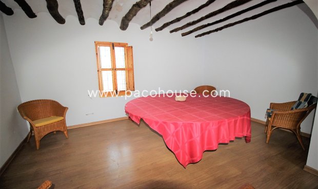 Resale - Cortijo -
Zarzalico