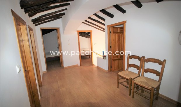 Resale - Cortijo -
Zarzalico