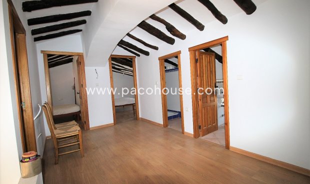 Resale - Cortijo -
Zarzalico