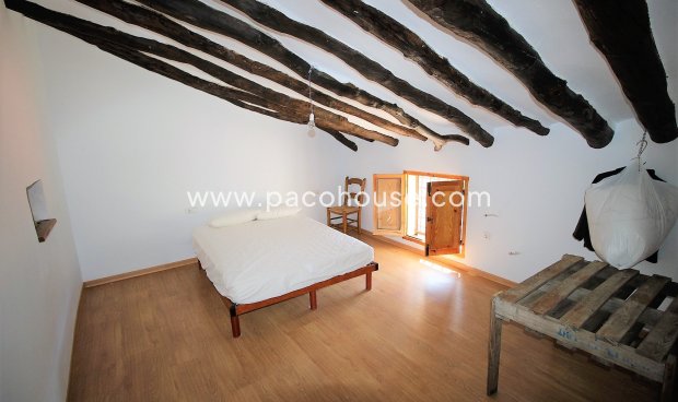 Resale - Cortijo -
Zarzalico