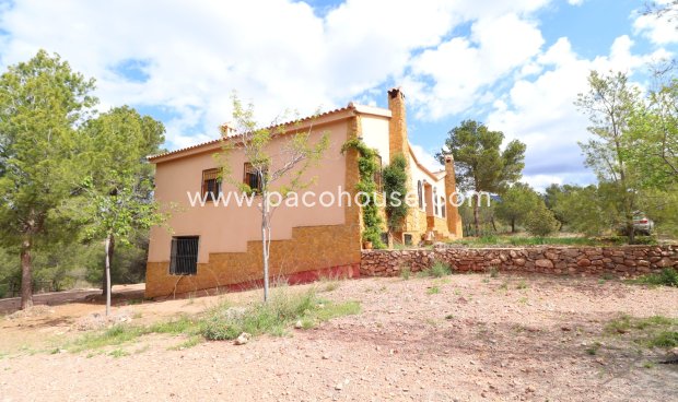 Resale - Villa -
Aledo