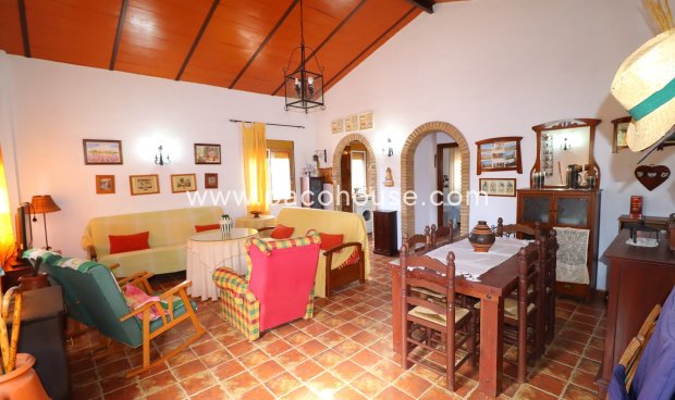 Resale - Villa -
Aledo