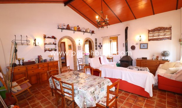 Resale - Villa -
Aledo