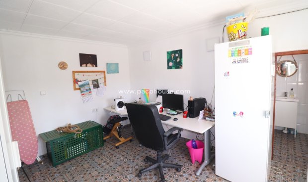 Resale - Cortijo -
Velez-Rubio