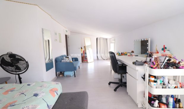 Resale - Cortijo -
Velez-Rubio