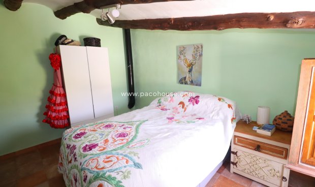 Resale - Cortijo -
Velez-Rubio