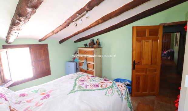 Resale - Cortijo -
Velez-Rubio