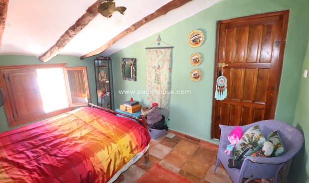 Resale - Cortijo -
Velez-Rubio